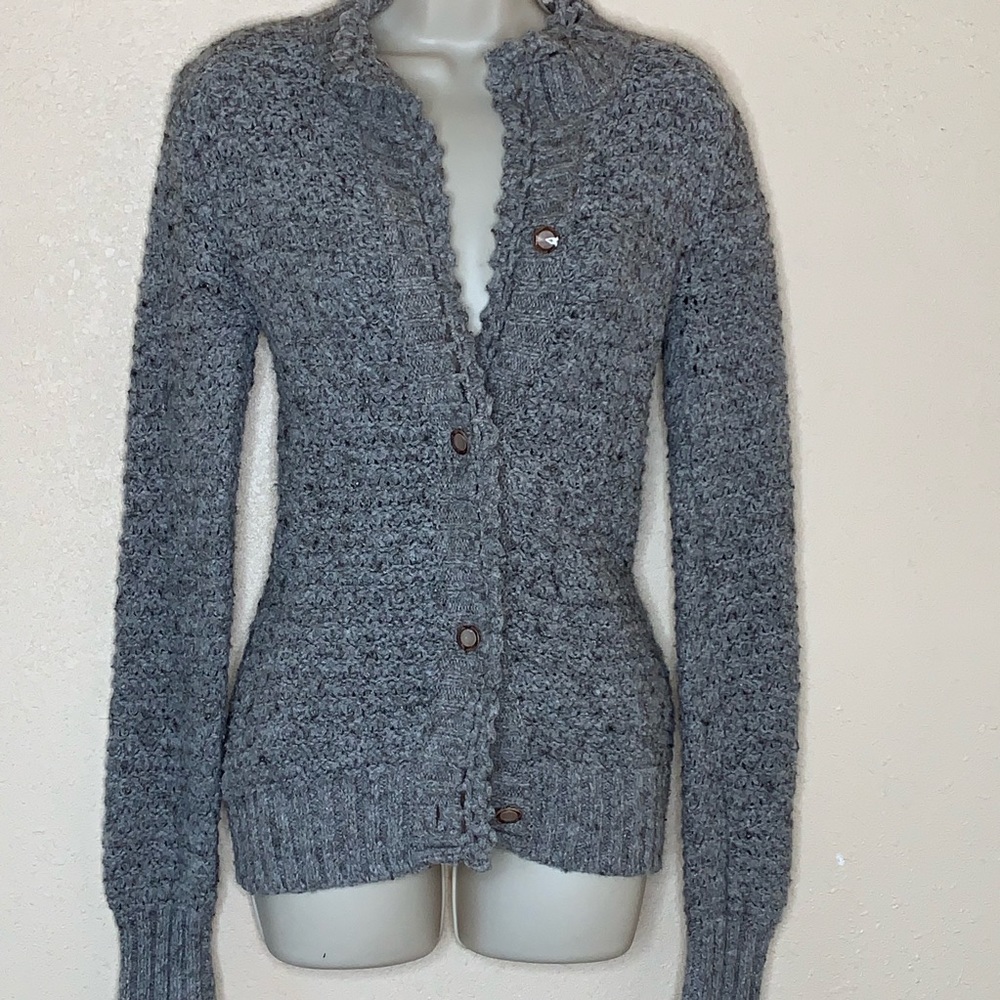 KENZIE GIRL || gray knit button up sweater small